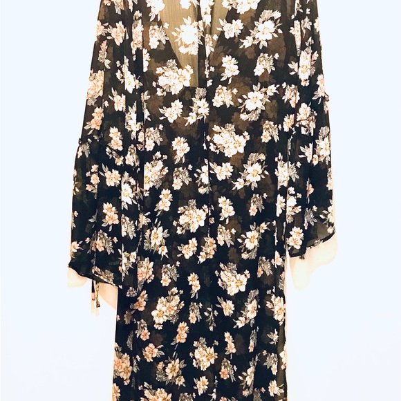 Band of Gypsies Floral Kimono Duster Black Pink Flare Split Bell Sleeves… - Picture 5 of 12